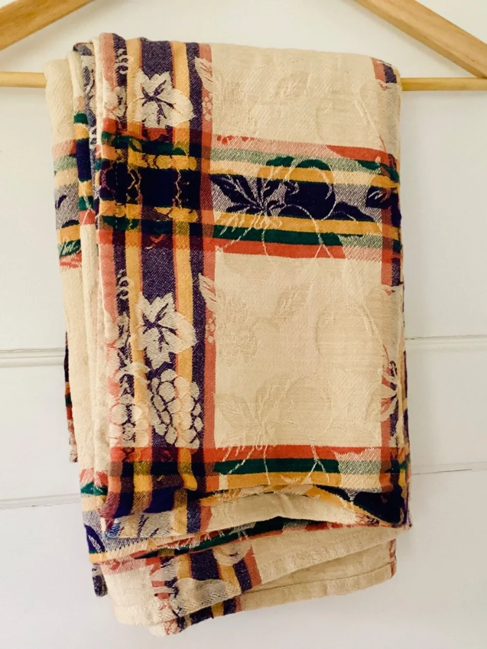 Cream Floral Plaid Tablecloth - Home Dining